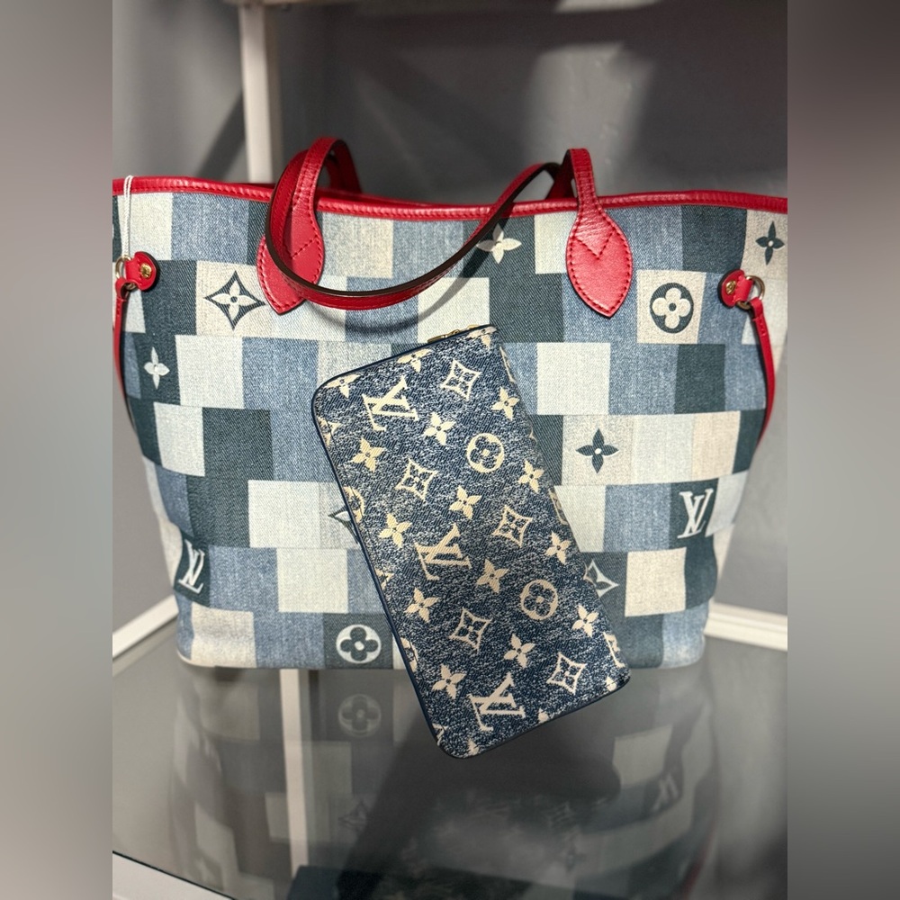 LOUIS VUITTON Zippy Denim Wallet - Picture 8 of 8